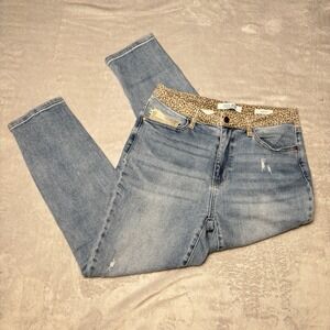 Judy Blue‎ Slim Fit Jeans Women's 11/30 Light Wash Leopard Waistband